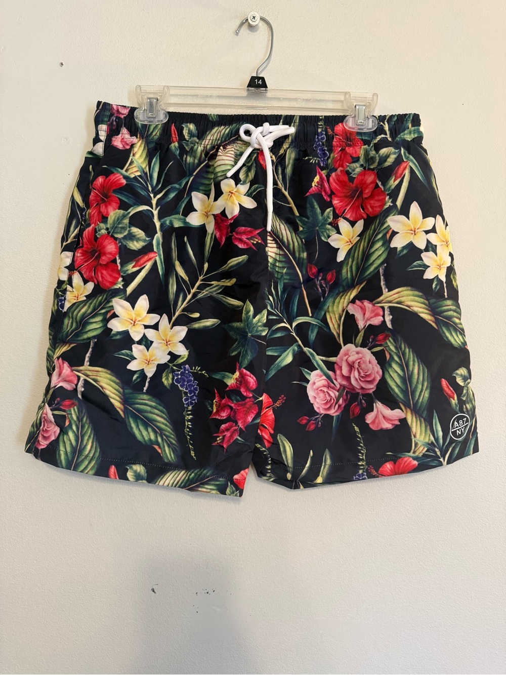 Aeropostale Black Tropical Floral Swim Trunks Size XL EUC
